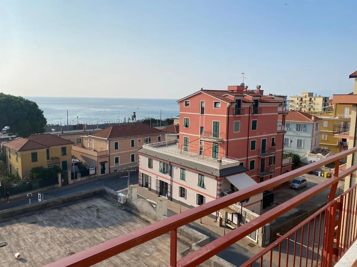 Soluzione Casa Pietra Ligure Sea View Apartment